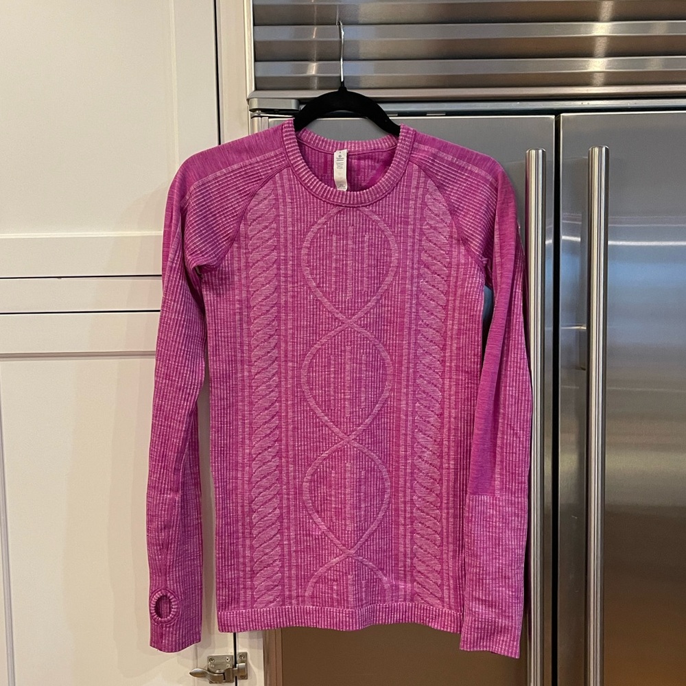RARE Lululemon Pink Cable Knit Pattern Long Sleeve Size 4
